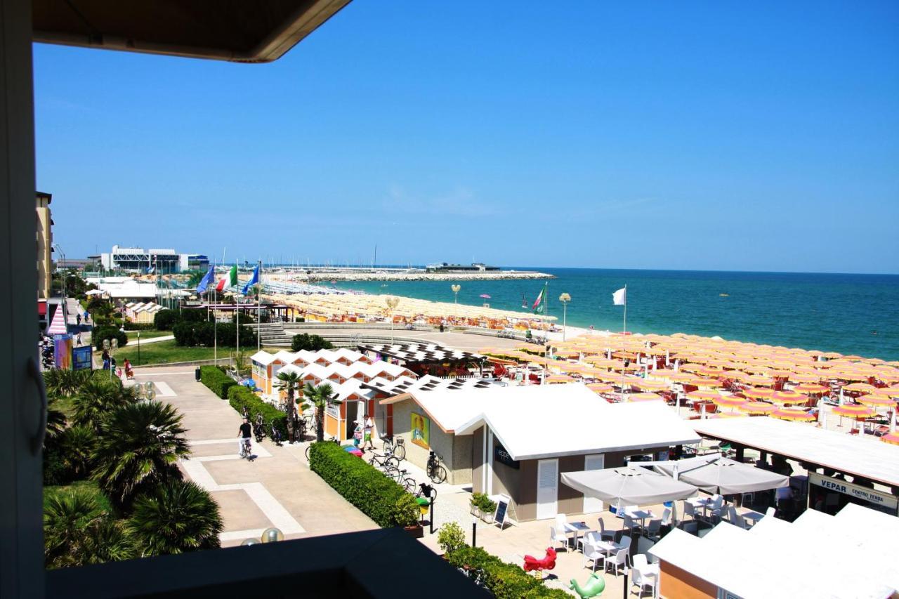Hotel Angela Fano Ngoại thất bức ảnh