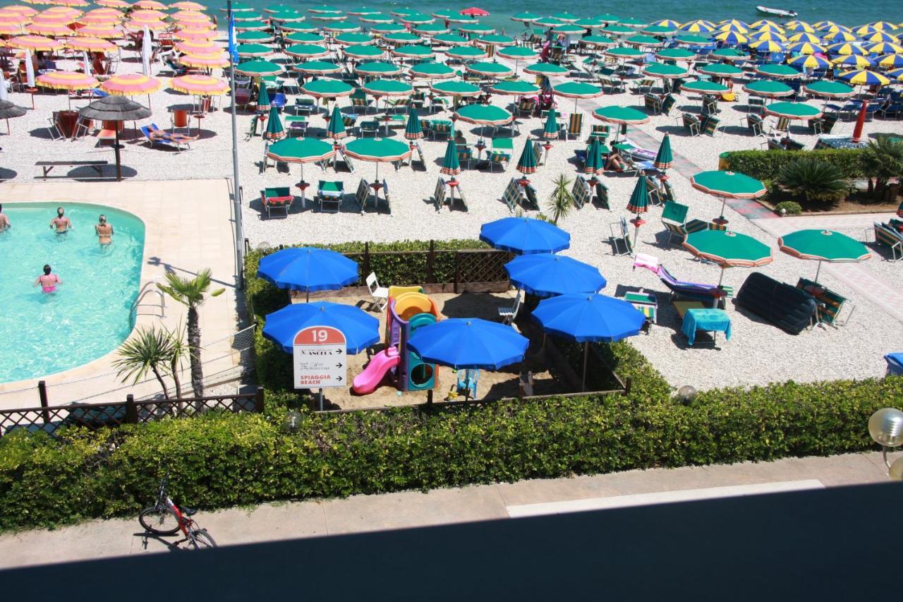 Hotel Angela Fano Ngoại thất bức ảnh